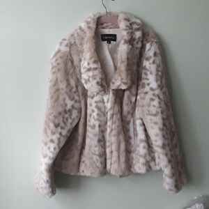 Other - Plus size faux fur cheetah print dress coat Other - Plus size faux fur cheetah print dress coat